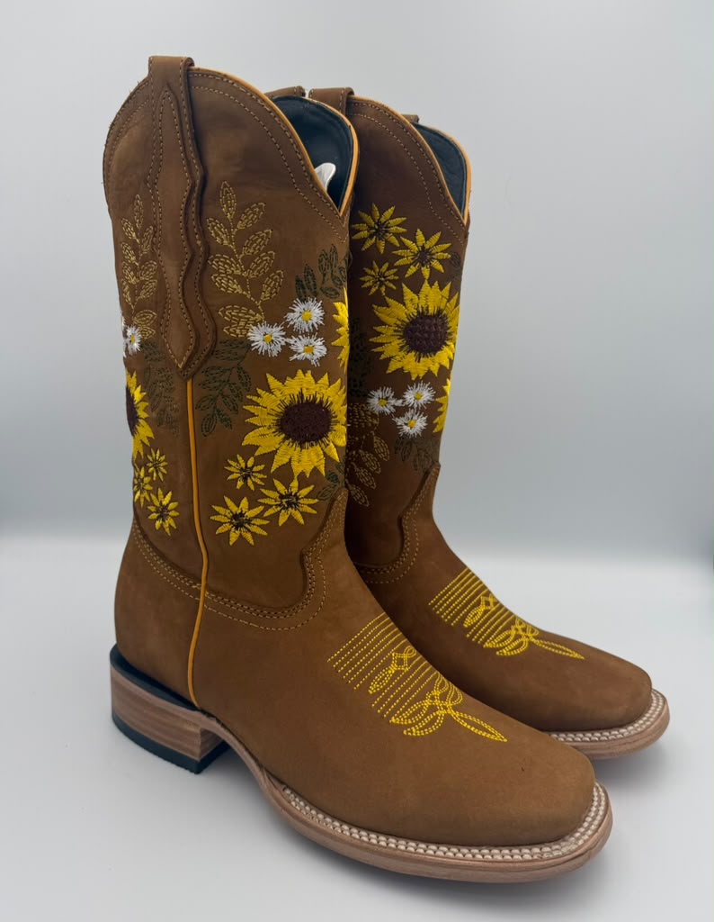 FLOWER EMBROIDERED WESTERN BOOTS SQUARE TOE